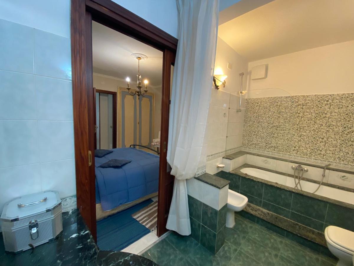Апартаменты Casa Kamalei, Tra Plebiscito E Lungomare Неаполь Экстерьер фото